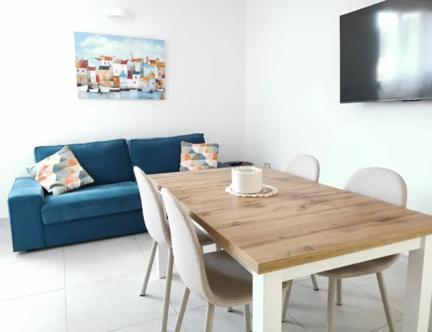 Vista d'insieme della zona giorno climatizzata nella casa vacanze Soli.